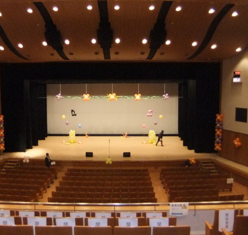 米子市公会堂２階席からの様子です。